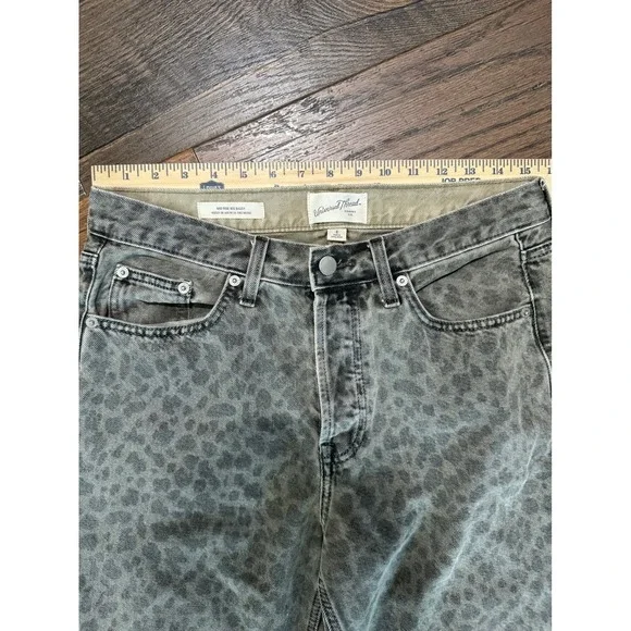 Universal Thread Grey Leopard Print Mid Rise 90s Baggy Jeans Size 6 Button Fly - Picture 7 of 16